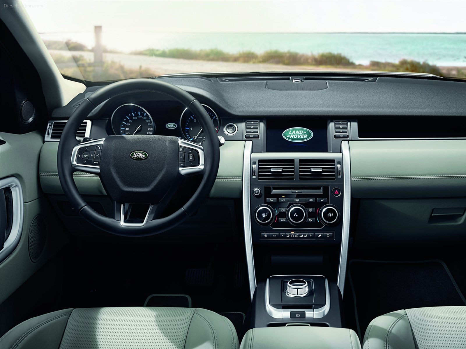 Land Rover Discovery Sport 2015